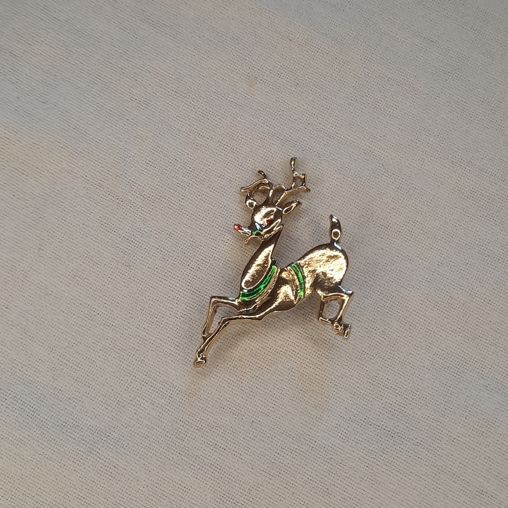 Christmas brooch broche reindeer pin